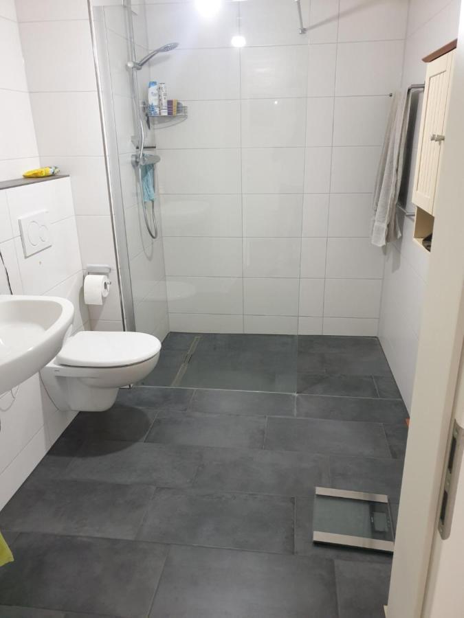 Schones Privatzimmer In Einem Neubau Oldenburg Exteriér fotografie